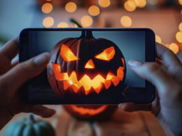 Crea video di Halloween con le foto degli amici