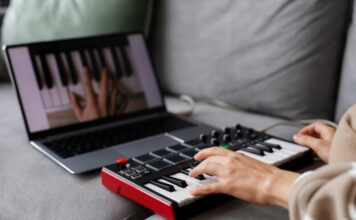 Suona la tastiera online con Virtual Keyboard Suona la tastiera online con Virtual Keyboard