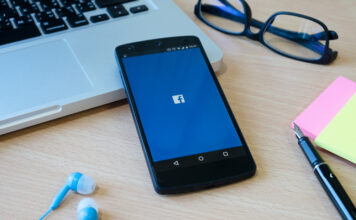 Facebook: tornare alla vecchia visualizzazione delle fotografie Facebook: tornare alla vecchia visualizzazione delle fotografie