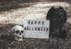 Scrivi il tuo nome su una Tomba o fai scherzi in stile Halloween