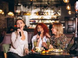 Karaoke Italia Light: l’app Android per cantare in compagnia Karaoke Italia Light: l'app Android per cantare in compagnia