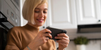 Pou: il videogioco più popolare su smartphone e tablet Pou: il videogioco più popolare su smartphone e tablet