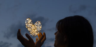 In che modo bisogni e desideri sono diversi l’uno dall’altro? In che modo bisogni e desideri sono diversi l'uno dall'altro?