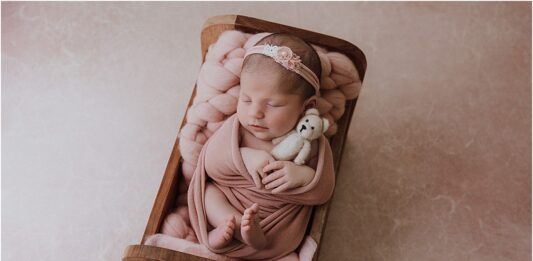 L’importanza Di Effettuare Un Servizio Fotografico Newborn Entro 2 Settimane Di Vita Del Neonato L'importanza Di Effettuare Un Servizio Fotografico Newborn Entro 2 Settimane Di Vita Del Neonato