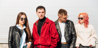Abbigliamento Streetwear In Crescita. L'eco Della Strada Che Risuona Nella Moda